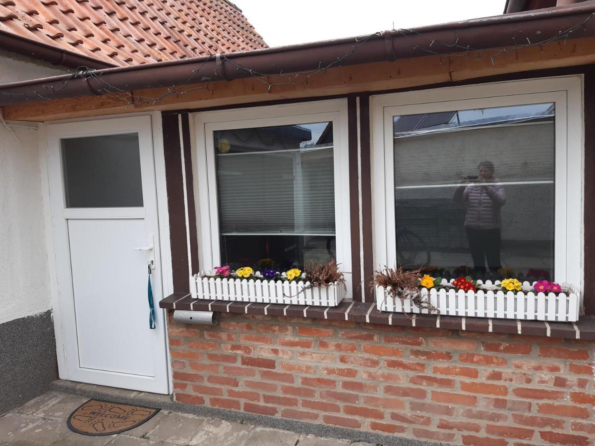 Kleine Gemuetliche Ferienwohnung Guenstige Lage 베르니게로데 외부 사진